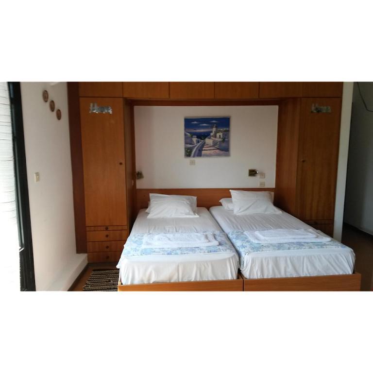 מירינה Kostas Studios Apartments - Ενοικιαζόμενα Δωμάτια Με Κουζινάκι מראה חיצוני תמונה