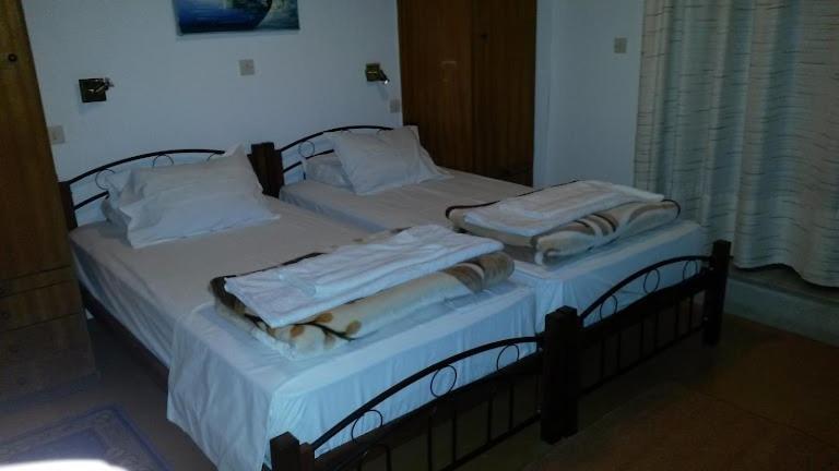 מירינה Kostas Studios Apartments - Ενοικιαζόμενα Δωμάτια Με Κουζινάκι מראה חיצוני תמונה