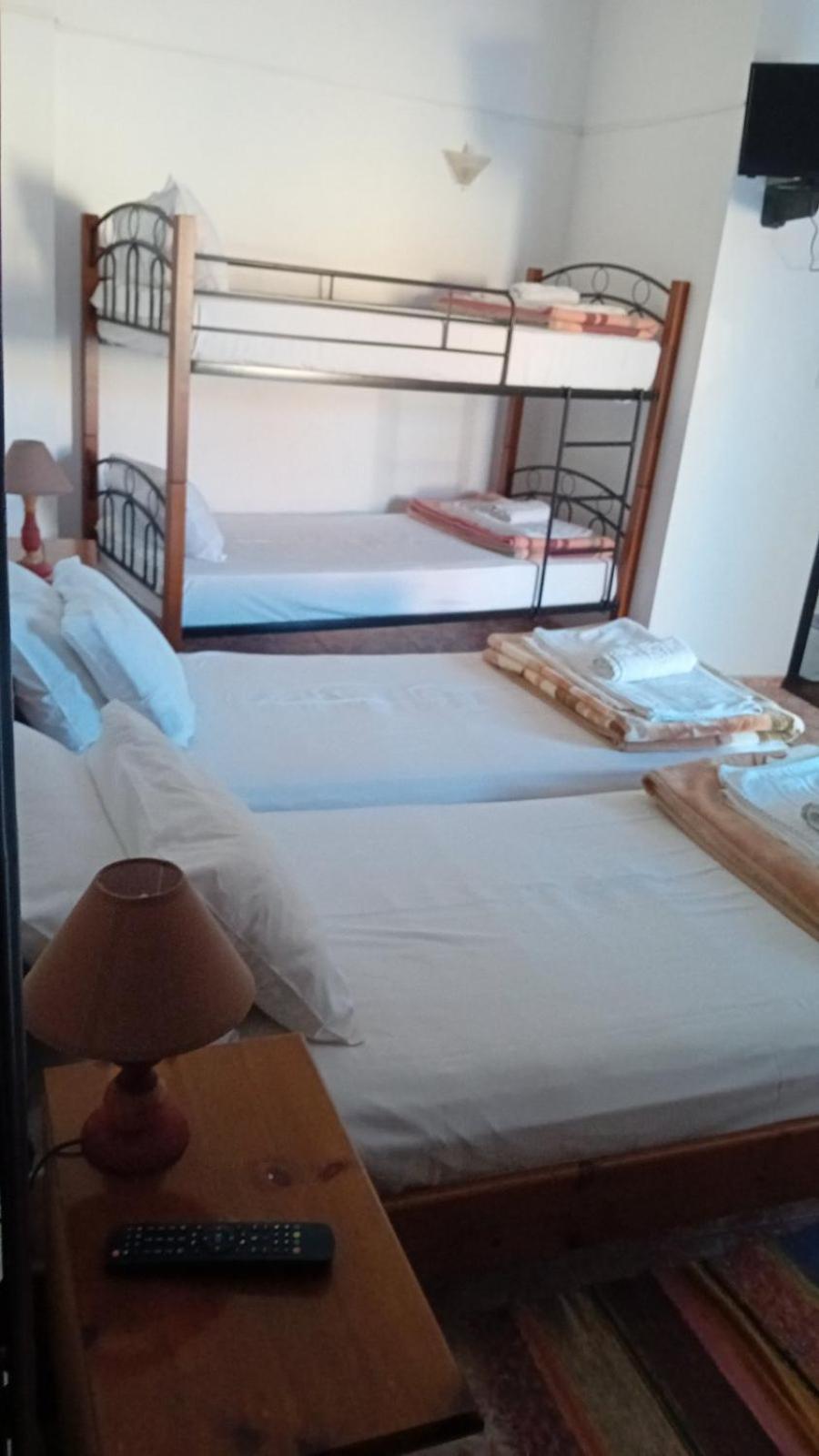 מירינה Kostas Studios Apartments - Ενοικιαζόμενα Δωμάτια Με Κουζινάκι מראה חיצוני תמונה